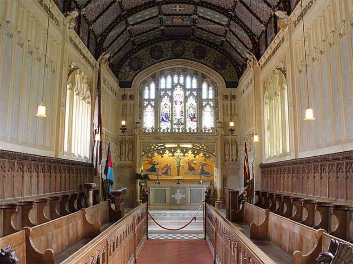 Carisbrooke Castle picture gallery